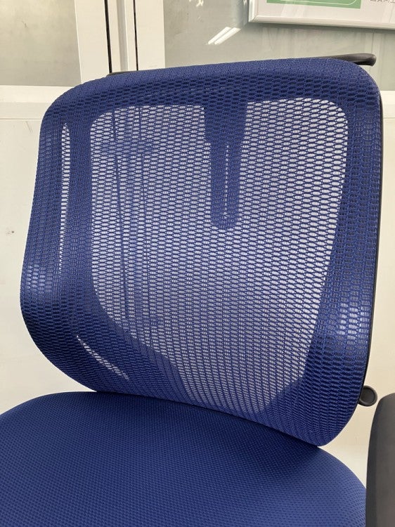 オカムラSylphy(シルフィー)チェア 固定肘付ハイチェア 商品画像4