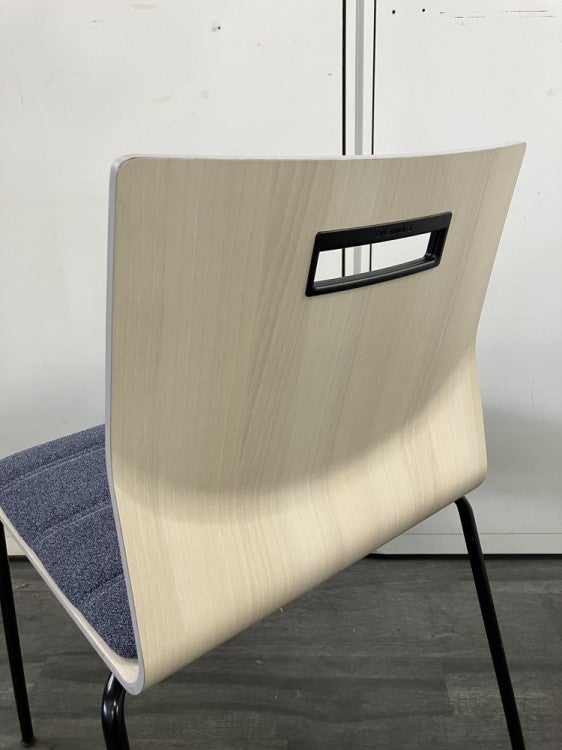 オカムラスイープシリーズ スタッキングチェア4脚セット 商品画像6