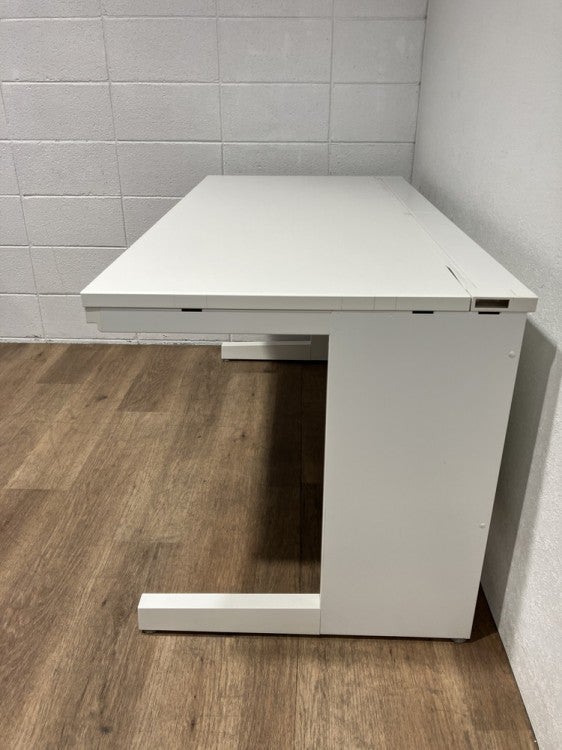 ウチダ（内田洋行）SCAENA(スカエナ)シリーズ　Kタイプ 1400平デスク 商品画像5