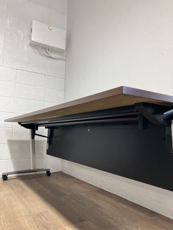 ウチダ（内田洋行）MOTIFシリーズ 2100サイドスタックテーブル 商品画像5