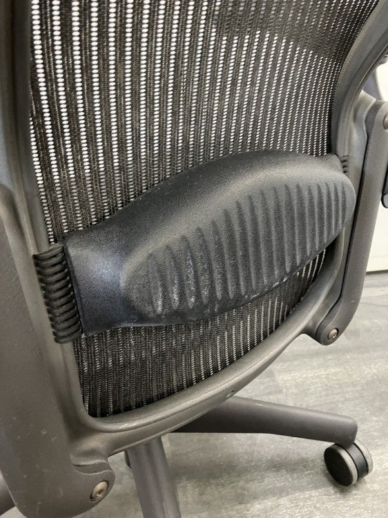 HermanMiller（ハーマンミラー）アーロンチェア 可動肘付アーロンチェア 商品画像10