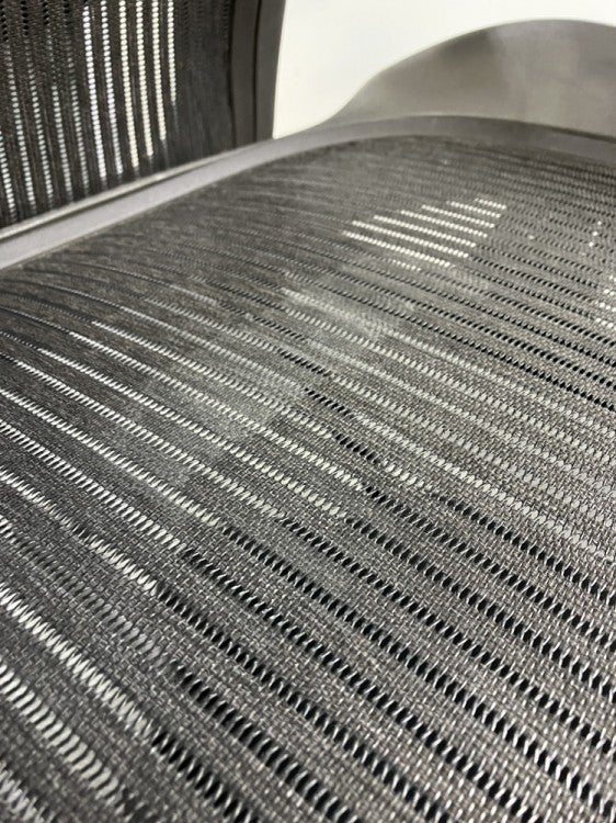 HermanMiller（ハーマンミラー）アーロンチェア 可動肘付アーロンチェア 商品画像11