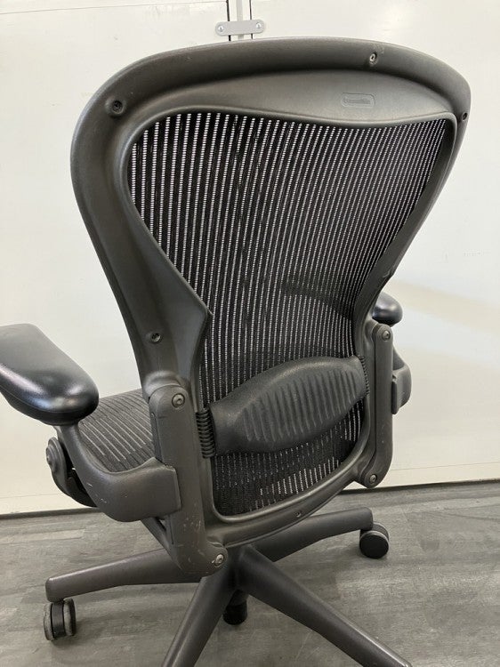 HermanMiller（ハーマンミラー）アーロンチェア 固定肘付アーロンチェア 商品画像9