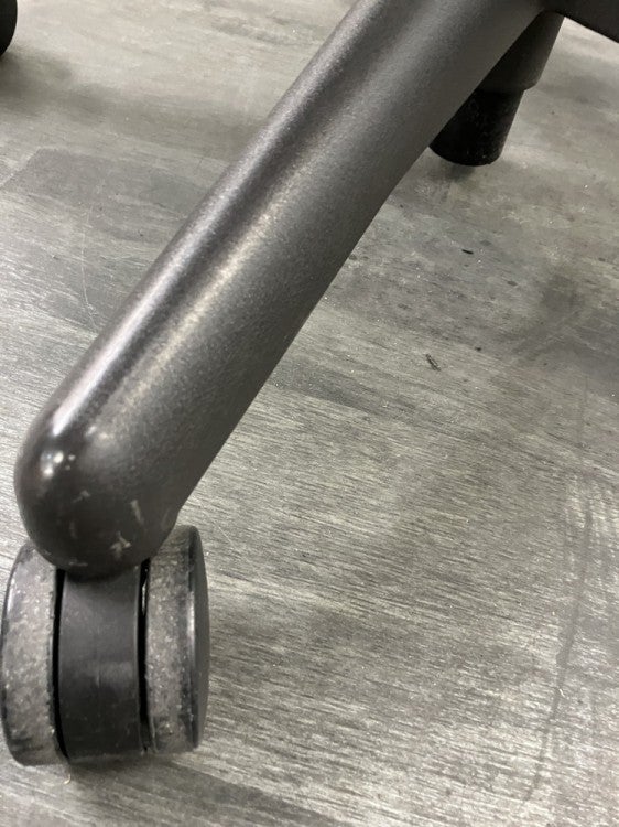 HermanMiller（ハーマンミラー）アーロンチェア 固定肘付アーロンチェア 商品画像14