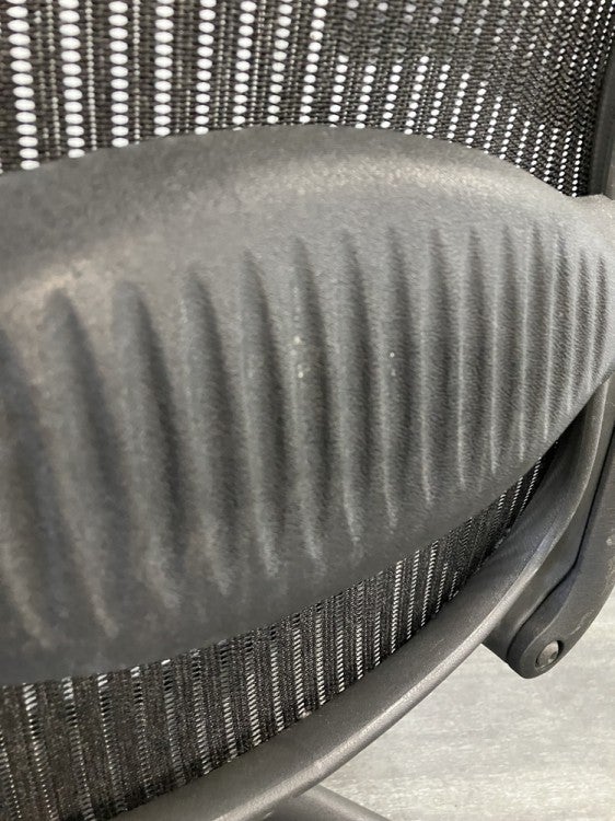 HermanMiller（ハーマンミラー）アーロンチェア 固定肘付アーロンチェア 商品画像15