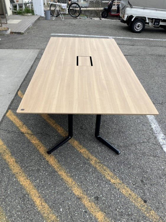 オカムララティオ3シリーズ 2400ミーティングテーブル 商品画像2