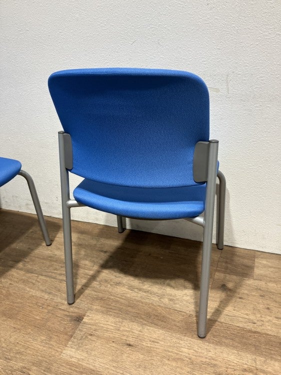 コクヨ100シリーズ スタッキングチェア7脚セット 商品画像3