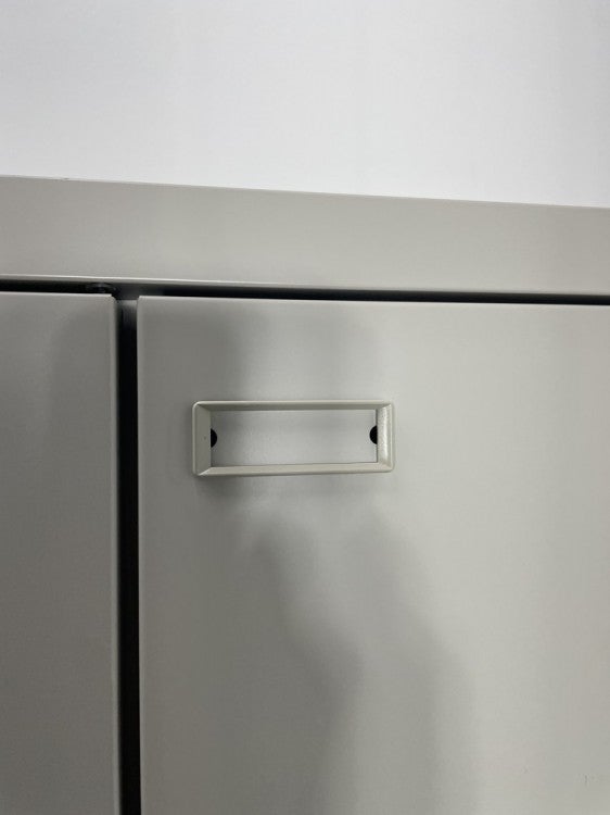 オカムラFZタイプシリーズ 8人用ロッカー2台セット 商品画像6