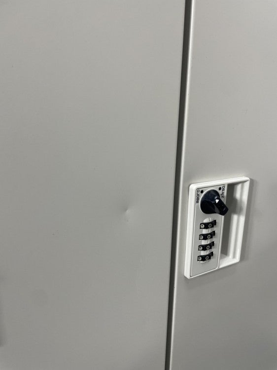 オカムラFZタイプシリーズ 8人用ロッカー2台セット 商品画像14