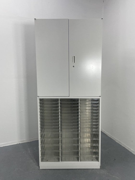 イトーキシンラインシリーズ 両開きクリアトレー上下書庫 商品画像2