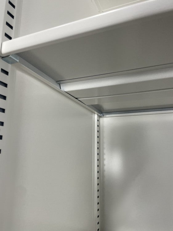 イトーキシンラインシリーズ 両開きクリアトレー上下書庫 商品画像10