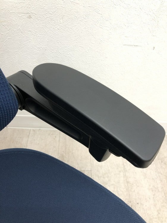 イトーキノート(nort)チェア 可動肘付ノートチェア 商品画像12