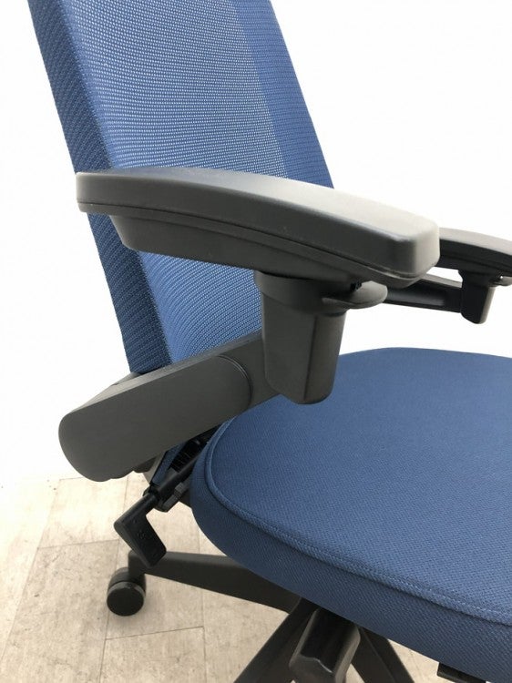 イトーキノート(nort)チェア 可動肘付ノートチェア 商品画像13