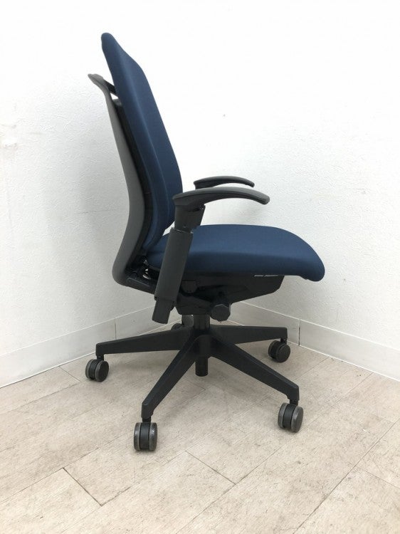 イトーキfulgo(フルゴ)チェア 可動肘付フルゴチェア 商品画像5