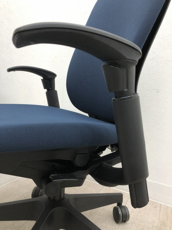 イトーキfulgo(フルゴ)チェア 可動肘付フルゴチェア 商品画像11