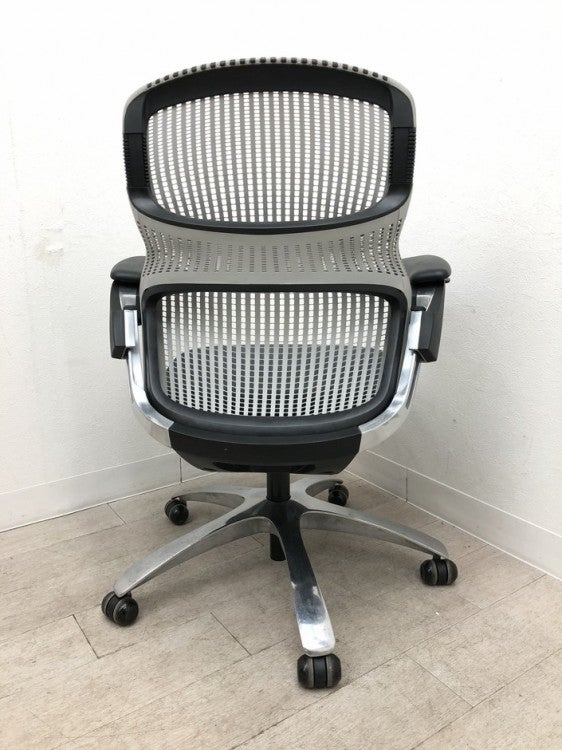 Knoll（ノール）Generation(ジェネレーション)チェア 可動肘付ジェネレーションチェア 商品画像4
