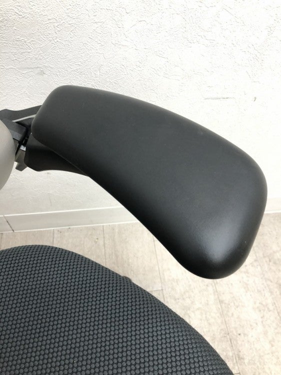 Knoll（ノール）Generation(ジェネレーション)チェア 可動肘付ジェネレーションチェア 商品画像10