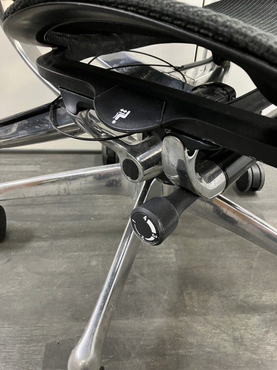 オカムラコンテッサ（Contessa）チェア 可動肘付コンテッサチェア 商品画像6