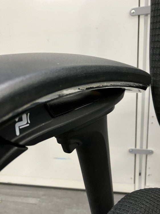 オカムラコンテッサ（Contessa）チェア 可動肘付コンテッサチェア 商品画像14