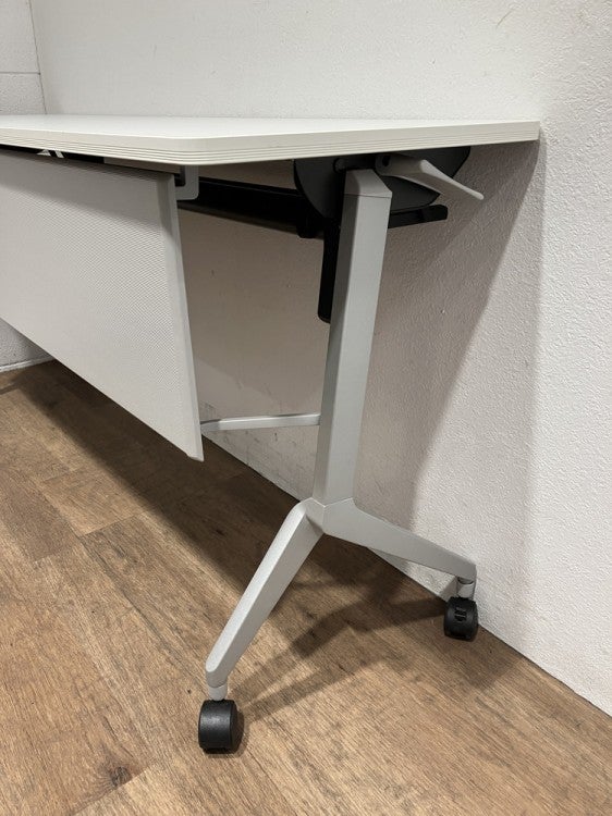 コクヨLeafline(リーフライン)シリーズ 平行スタックテーブル 商品画像4