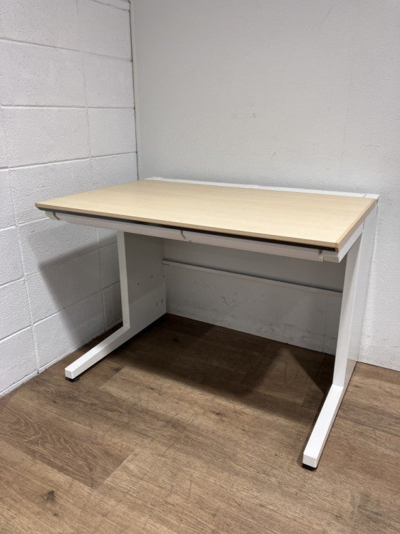 コクヨisシリーズ 1000平デスク 商品画像1