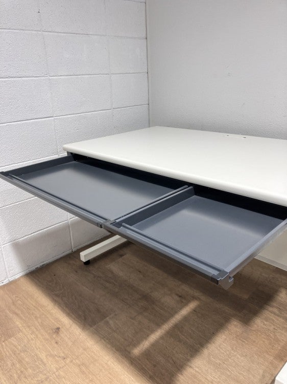 プラスフラットラインシリーズ 1200平デスク 商品画像5