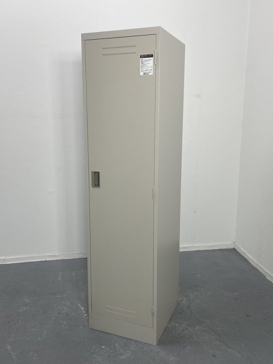 コクヨクリーンロッカーシリーズ 掃除用具ロッカー 商品画像1