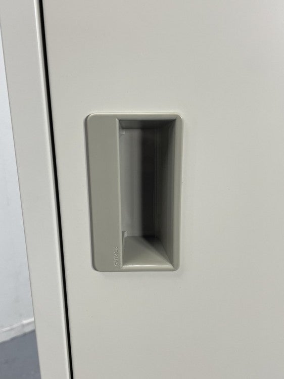 コクヨクリーンロッカーシリーズ 掃除用具ロッカー 商品画像6