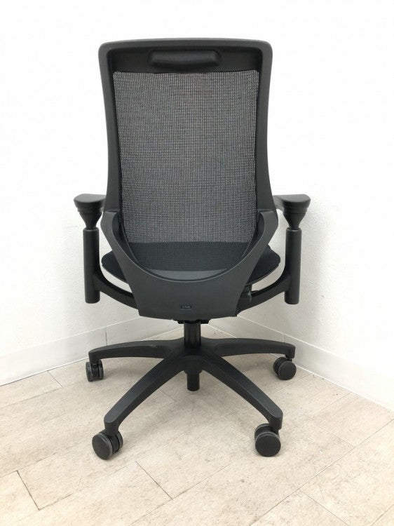 イトーキf(エフチェア)シリーズ 可動肘付エフチェア 商品画像4