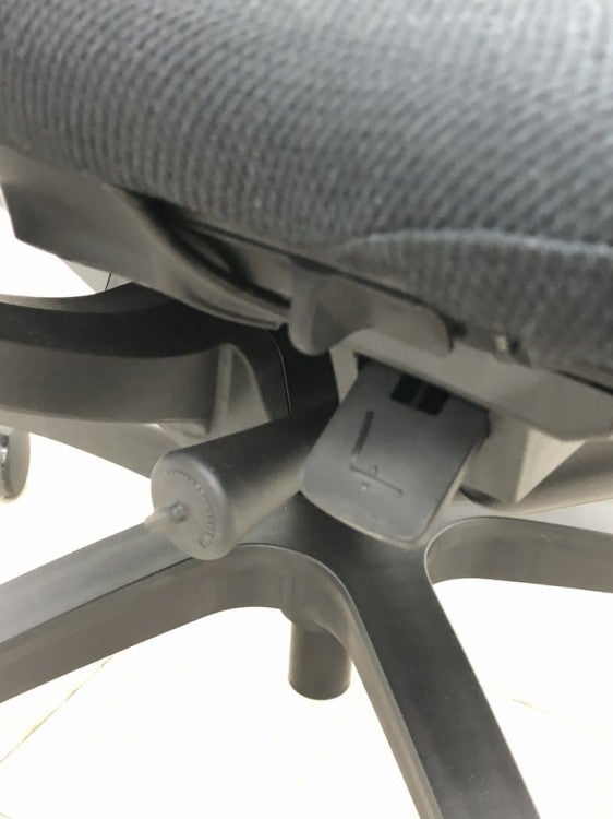 イトーキf(エフチェア)シリーズ 可動肘付エフチェア 商品画像12