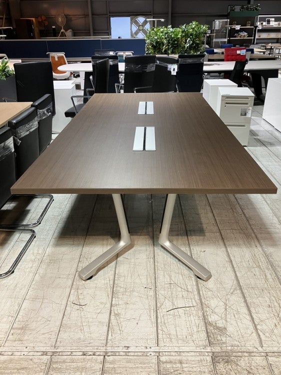 イトーキDF Table (DFテーブル)シリーズ 2400ミーティングテーブル 商品画像2