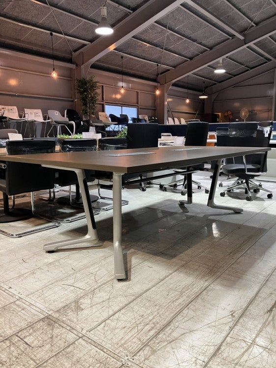 イトーキDF Table (DFテーブル)シリーズ 2400ミーティングテーブル 商品画像3