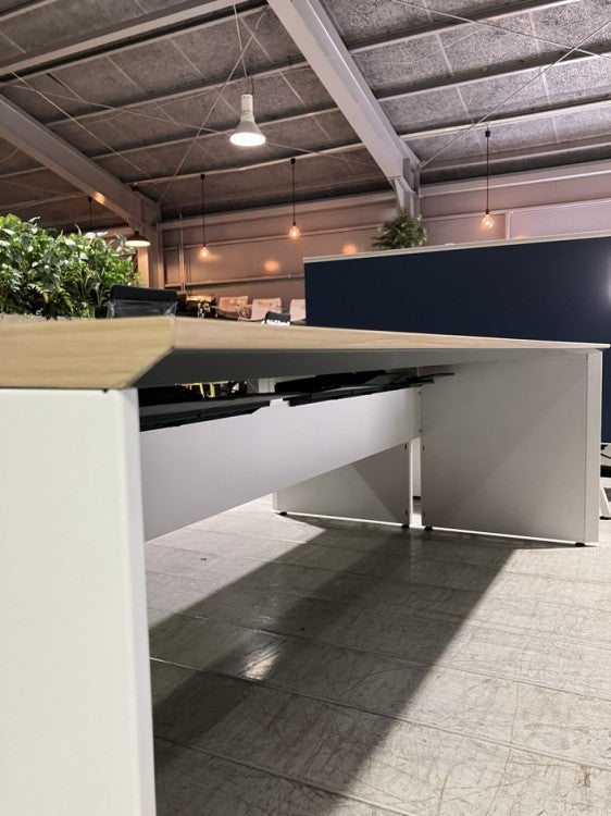 コクヨワークヴィスタ（WorkVista）シリーズ 2400フリーアドレスデスク 商品画像9