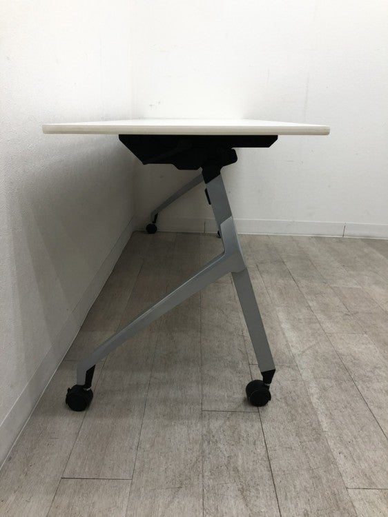 イトーキスクートシリーズ 1800平行スタックテーブル 商品画像3