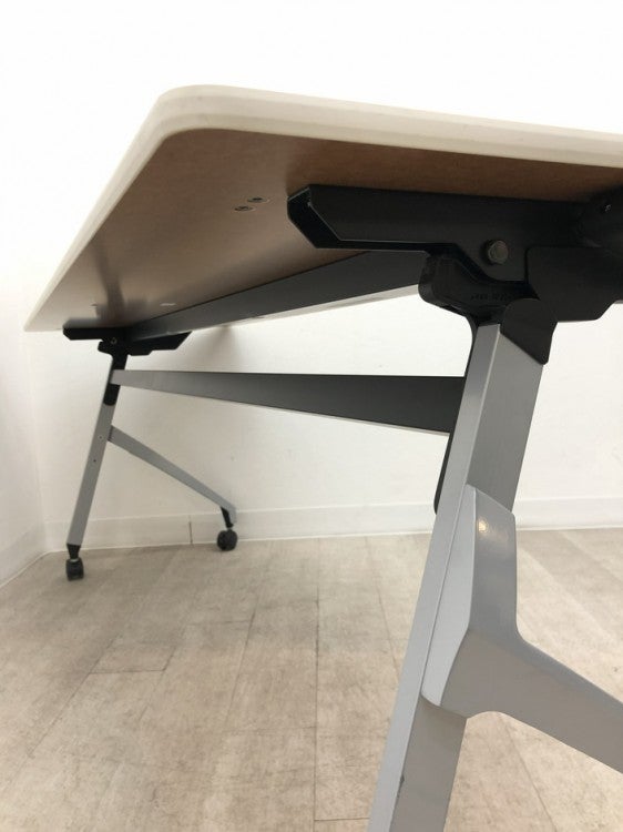 イトーキスクートシリーズ 1800平行スタックテーブル 商品画像6