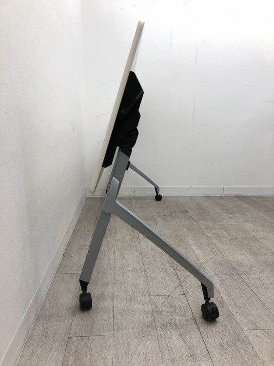 イトーキスクートシリーズ 1800平行スタックテーブル 商品画像11