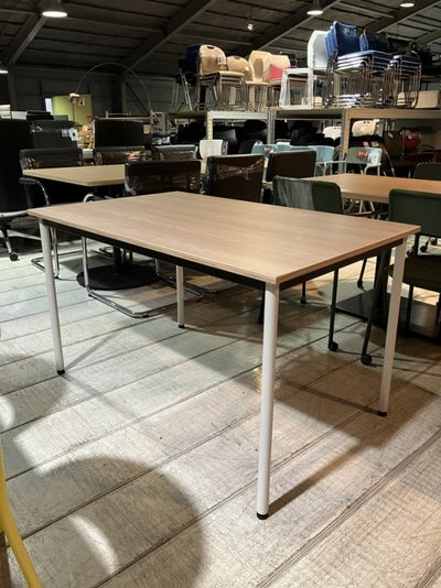 ウチダ（内田洋行）ST-1100Nシリーズ 1200ミーティングテーブル 商品画像1