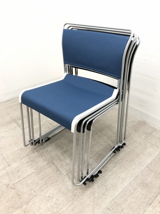 イトーキLuvek(ルベック)シリーズ スタッキングチェア4脚セット 商品画像3