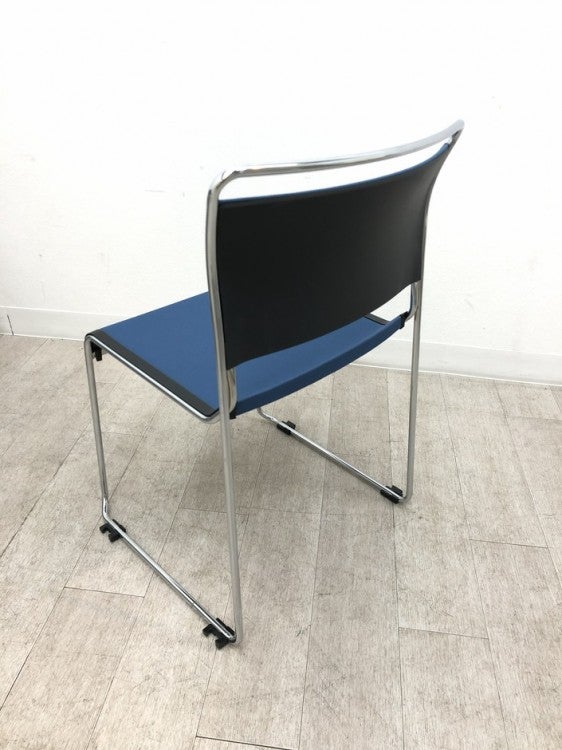 イトーキLuvek(ルベック)シリーズ スタッキングチェア4脚セット 商品画像5