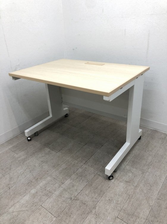 ウチダ（内田洋行）スカエナシリーズ 1000平デスク 商品画像1