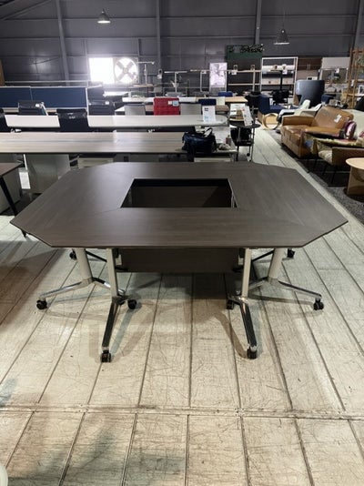 コクヨコンフェスト（CONFEST）シリーズ  サイドスタックテーブル4台セット 商品画像1