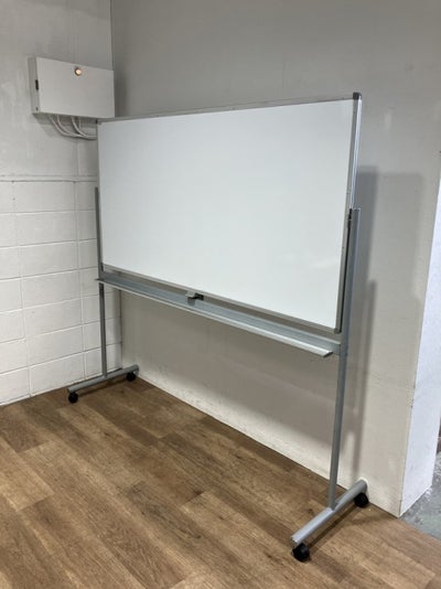 ライオン1800脚付ホワイトボード 商品画像1