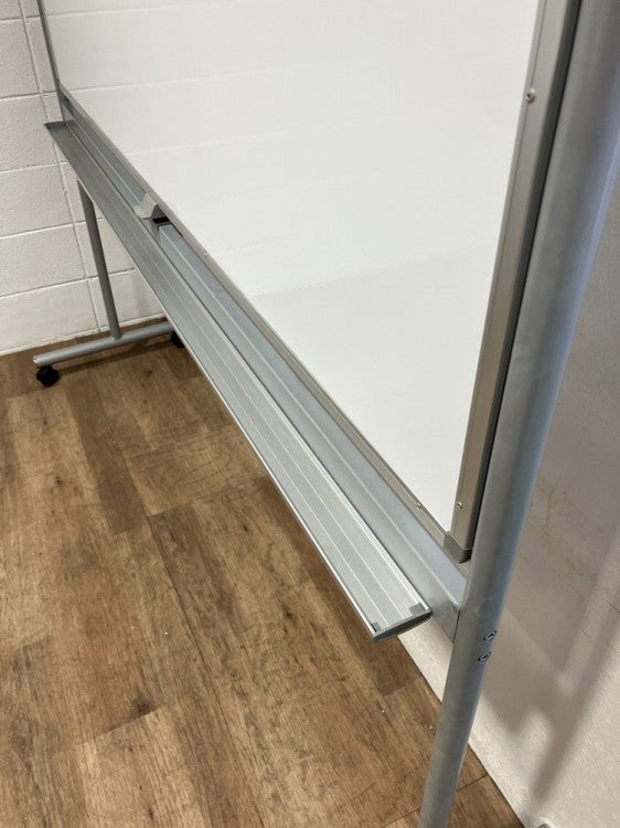 ライオン1800脚付ホワイトボード 商品画像4