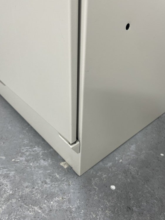 オカムラKZ-2シリーズ 4人用ロッカー 商品画像5