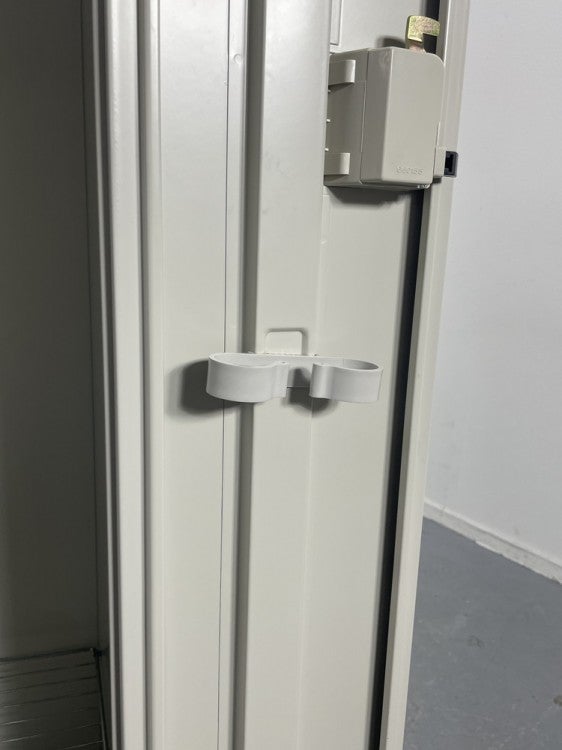 オカムラKZ-2シリーズ 4人用ロッカー 商品画像11