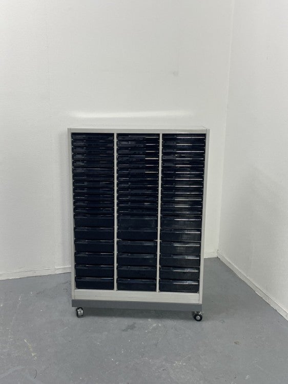 ウチダ（内田洋行）クリアトレーキャビネット 商品画像2