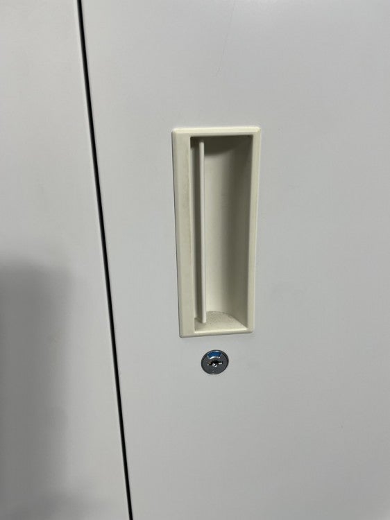 ウチダ（内田洋行）BEストレージシリーズ 両開き上下書庫 商品画像12