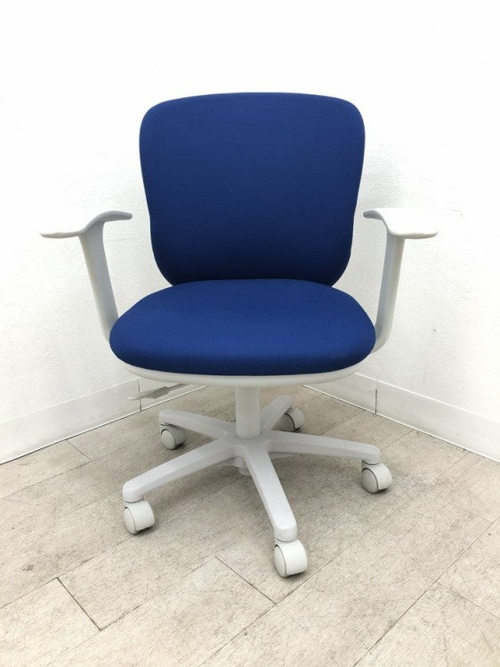 クロガネ固定肘付SVチェア 商品画像2