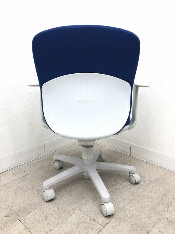 クロガネ固定肘付SVチェア 商品画像4