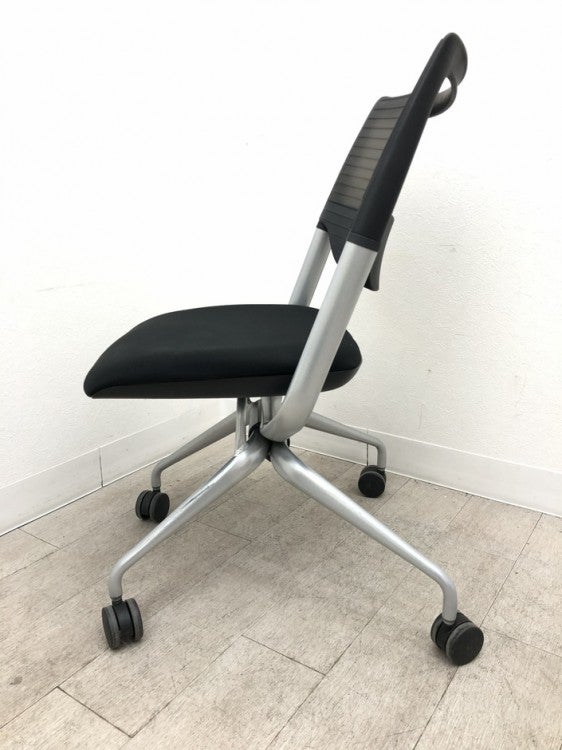 イトーキレクシブシリーズ ネスティングチェア 商品画像3